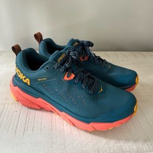 NWOT Women’s Hoka Challenger ATR Running Shoes